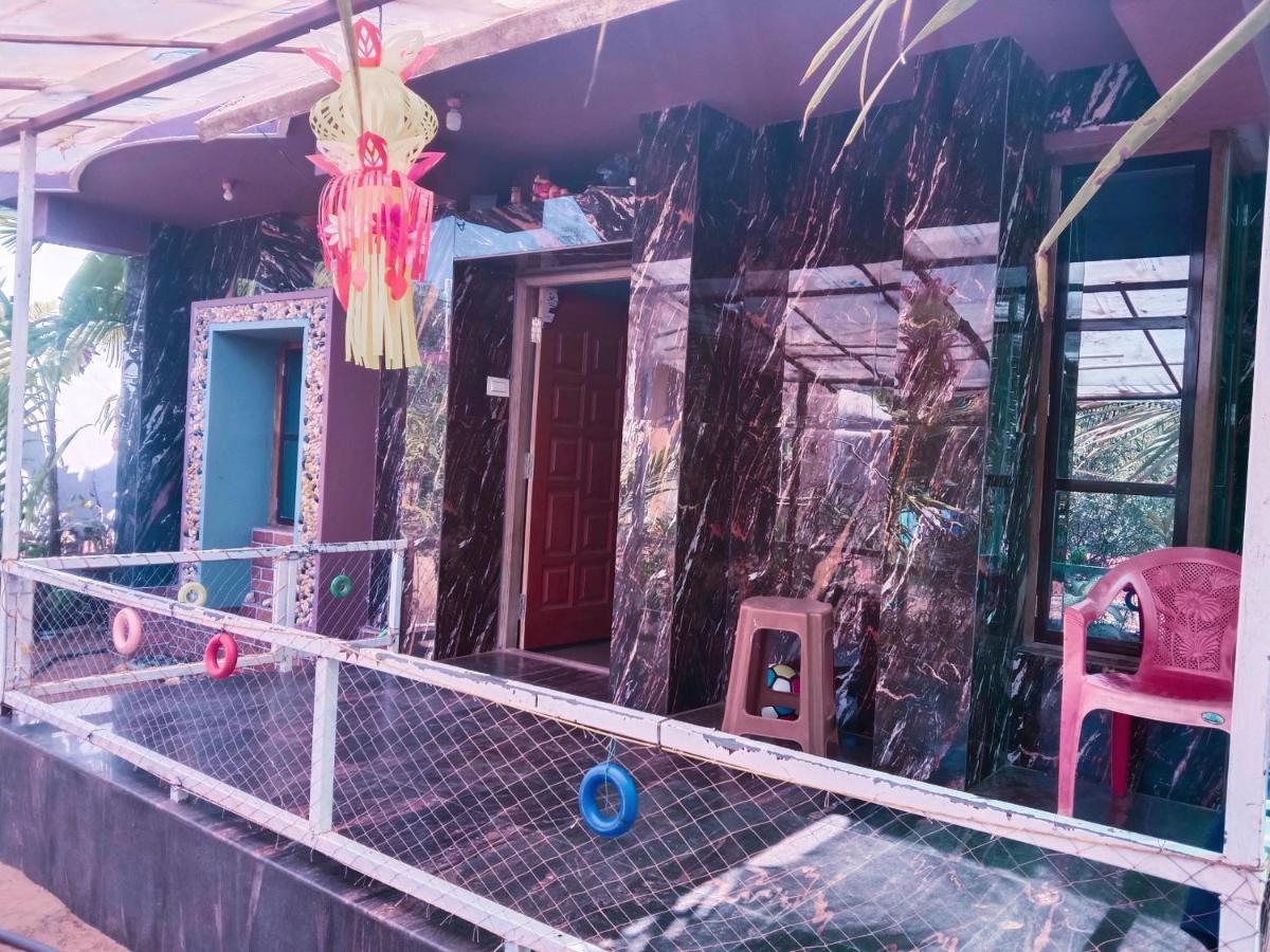 Homestay Santosh *