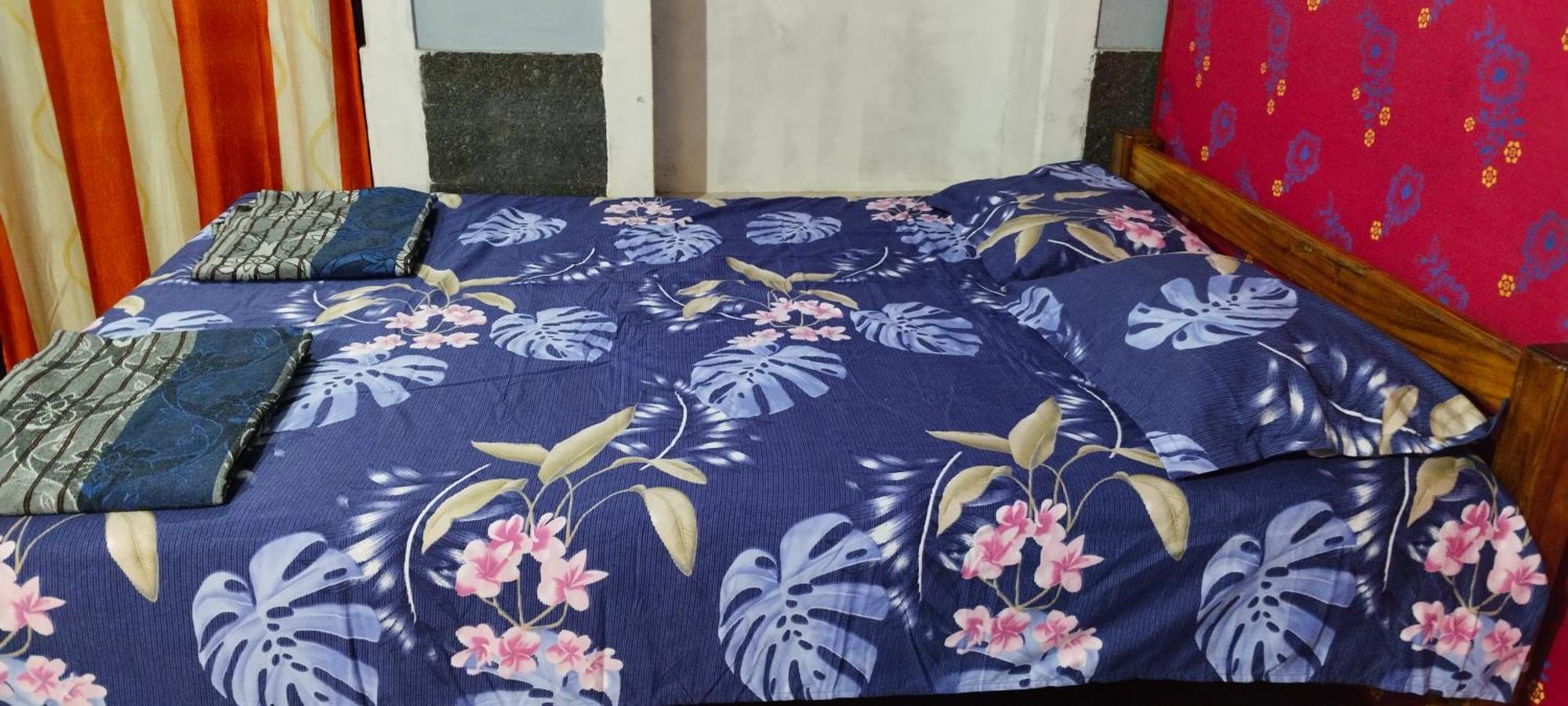 Santosh Homestay