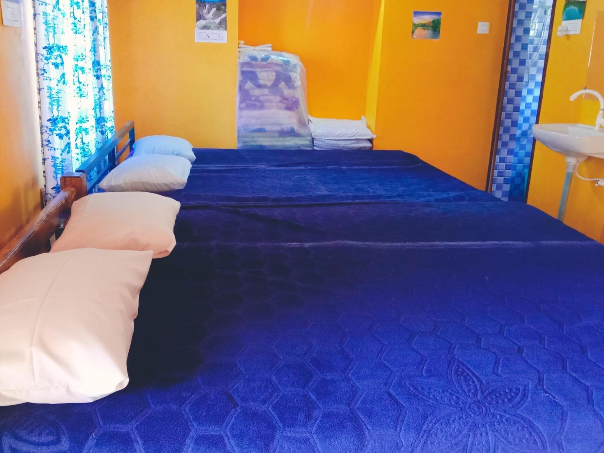 Santosh Homestay